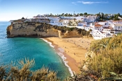 Praia do Carvoeiro an der Algarve / Portugal